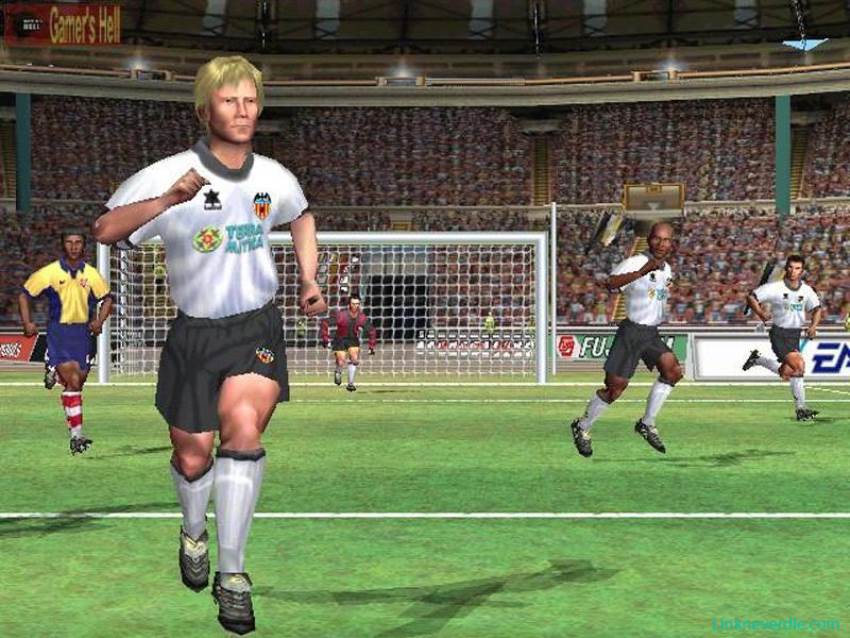 Hình ảnh trong game FIFA 2001 (screenshot)