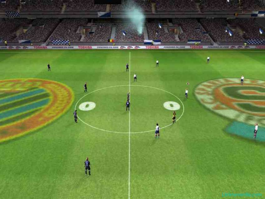 Hình ảnh trong game FIFA 2003 (screenshot)