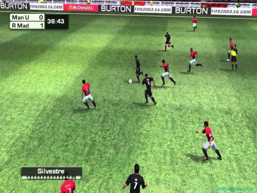 Hình ảnh trong game FIFA 2003 (screenshot)