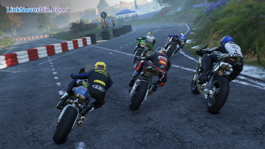 Hình ảnh trong game TT Isle of Man (screenshot)