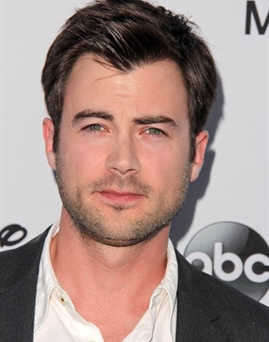 Diễn viên Matt Long