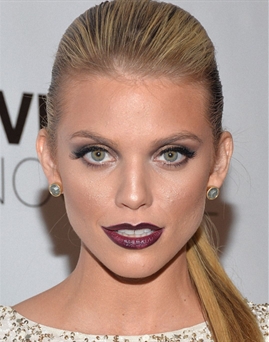 Diễn viên AnnaLynne McCord