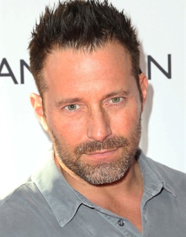 Diễn viên Johnny Messner