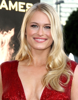 Diễn viên Leven Rambin