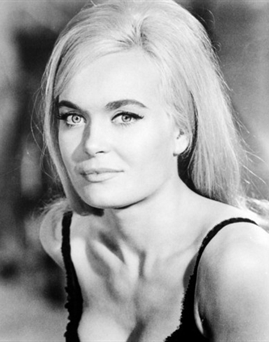 Diễn viên Shirley Eaton