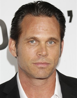 Diễn viên Chris Browning