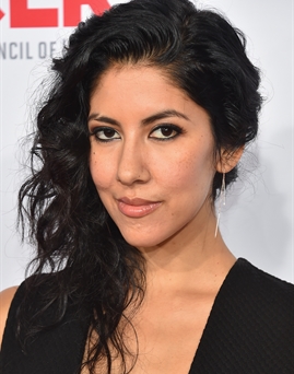 Diễn viên Stephanie Beatriz