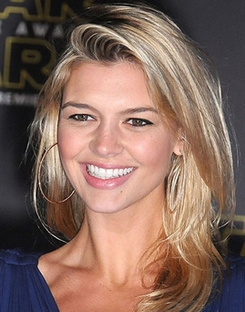 Diễn viên Kelly Rohrbach