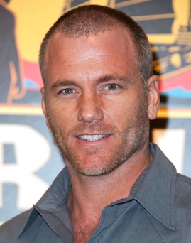 Diễn viên Sean Carrigan