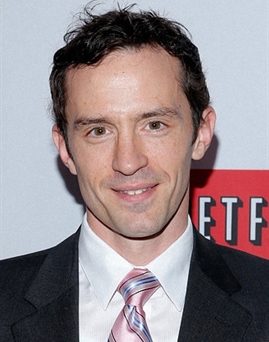 Diễn viên Nathan Darrow