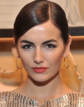 Diễn viên Camilla Belle