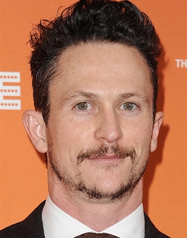 Diễn viên Jonathan Tucker