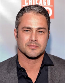 Diễn viên Taylor Kinney