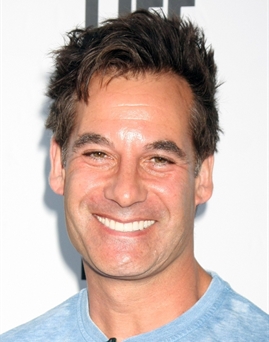 Diễn viên Adrian Pasdar