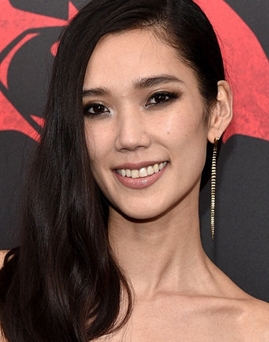 Diễn viên Tao Okamoto