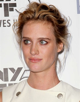 Diễn viên Mackenzie Davis