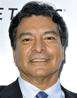 Diễn viên Gil Birmingham