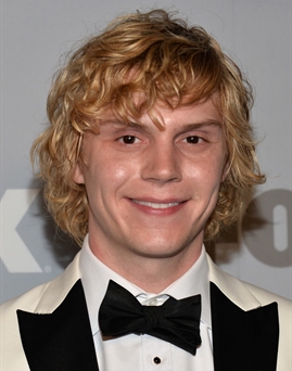 Diễn viên Evan Peters